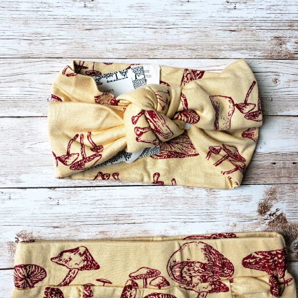 Kate Quinn Mushroom Bloomers & Headband - Picture 3 of 4